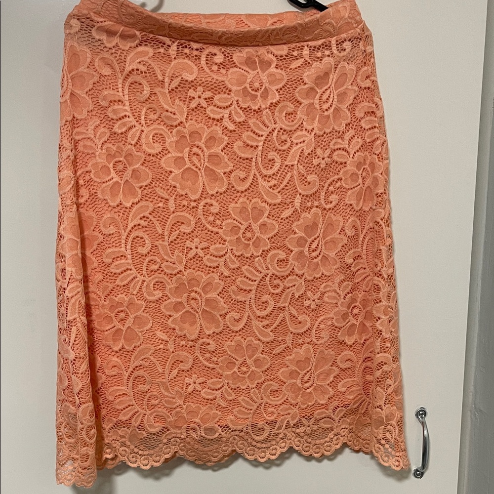 Chic Lace Pencil Skirt in Coral